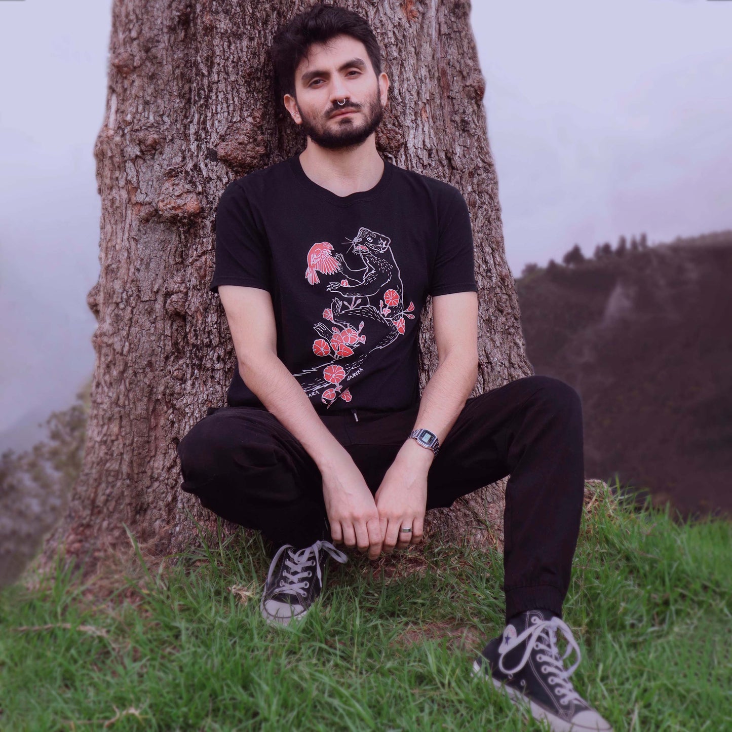 Camiseta de algodón, serigrafía a dos tintas, diseño Tolomuco-Eira Barbara.